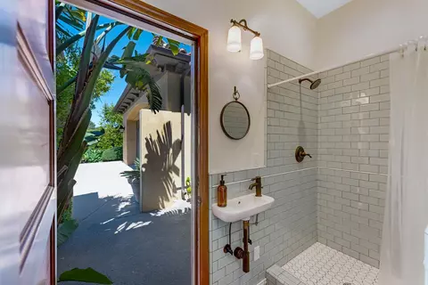 Bath - 176 Ocean View Ave, Carpinteria, CA 93013 photo 8 of 8