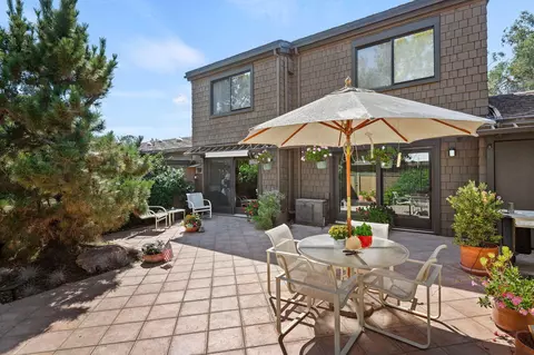 725 Avenida Pequena, Santa Barbara, CA 93111