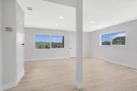 Living - 3440 Via Dona, Lompoc, CA 93436 photo 4 of 6