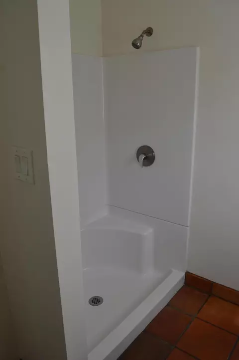 Bath - 222 W Chestnut Ave, Lompoc, CA 93436 photo 5 of 5