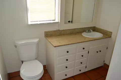 Bath - 222 W Chestnut Ave, Lompoc, CA 93436 photo 3 of 5