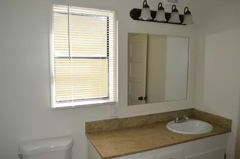 Bath - 222 W Chestnut Ave, Lompoc, CA 93436 photo 4 of 5