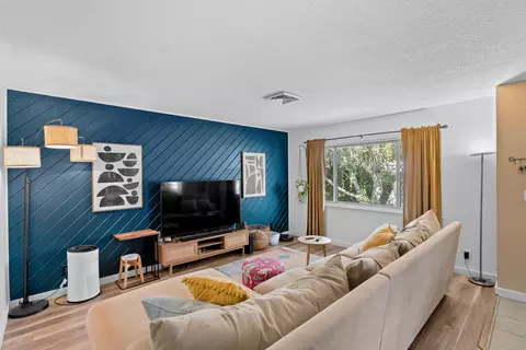 Living - 1586 Calle Primera, Lompoc, CA 93436 photo 2 of 4