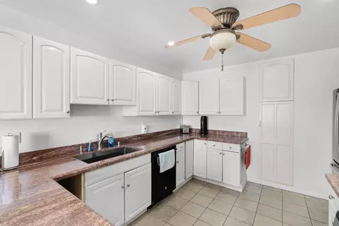 Kitchen - 1586 Calle Primera, Lompoc, CA 93436 photo 3 of 4