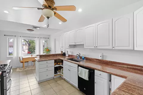 Kitchen - 1586 Calle Primera, Lompoc, CA 93436 photo 4 of 4