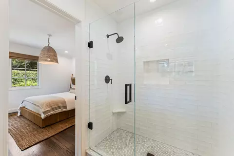 Bath - 1595 Miramar Ln, Montecito, CA 93108 photo 4 of 4