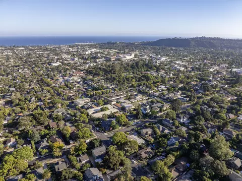 View/Area - 409 E Valerio St, Santa Barbara, CA 93101 photo 4 of 4