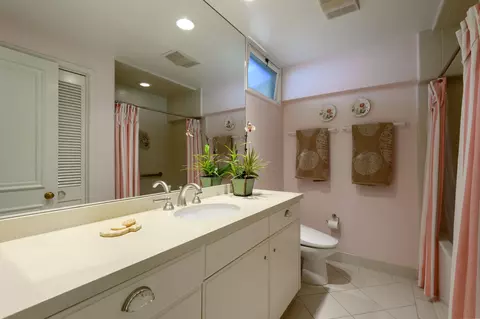 Bath - 1362 Plaza Pacifica, Montecito, CA 93108 photo 1 of 1