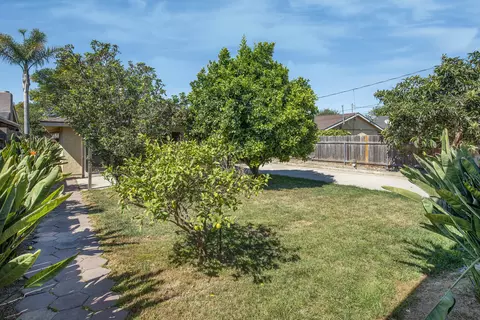 Exterior - 628 N 5th St, Lompoc, CA 93436 photo 5 of 7