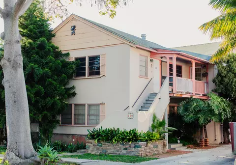 210 W Yanonali St, Santa Barbara, CA 93101