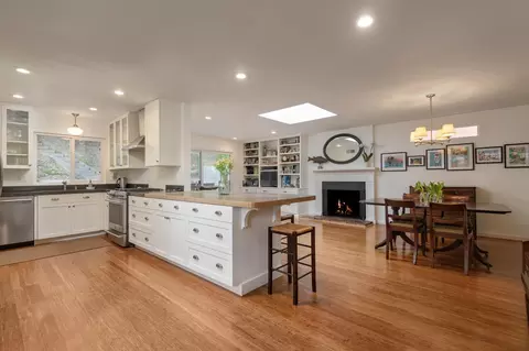 7841 Rio Vista Dr, Goleta, CA 93117