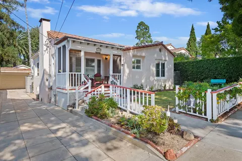 19 E Junipero St, Santa Barbara, CA 93105