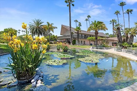 335 Moreton Bay Ln #3, Goleta, CA 93117