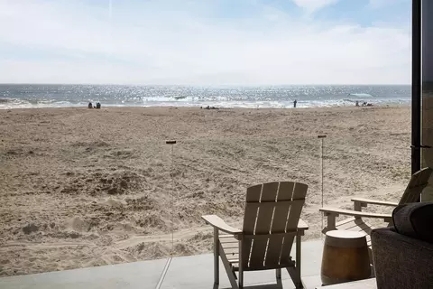 View/Area - 703 Mandalay Beach Rd, Oxnard, CA 93035 photo 3 of 5