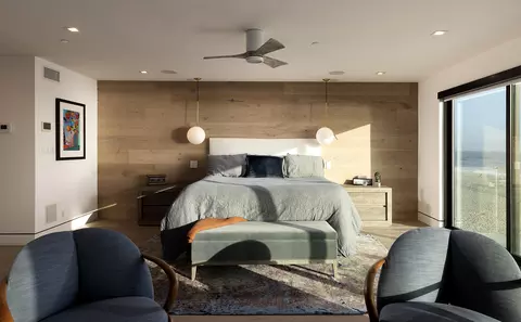 Bedroom - 703 Mandalay Beach Rd, Oxnard, CA 93035 photo 2 of 4