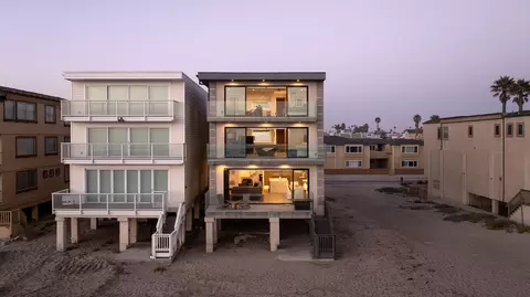 Exterior - 703 Mandalay Beach Rd, Oxnard, CA 93035 photo 2 of 3