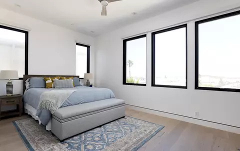 Bedroom - 703 Mandalay Beach Rd, Oxnard, CA 93035 photo 3 of 4