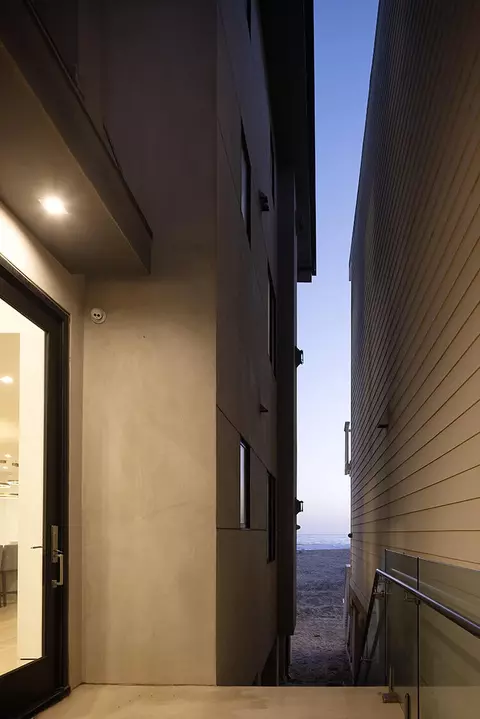 Exterior - 703 Mandalay Beach Rd, Oxnard, CA 93035 photo 3 of 3