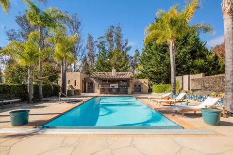 1910 Tularosa Rd, Lompoc, CA 93436