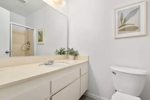 Bath - 391 Northgate Dr #D, Goleta, CA 93117 photo 2 of 2