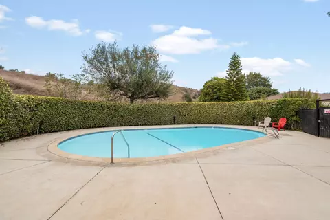 Exterior - 391 Northgate Dr #D, Goleta, CA 93117 photo 3 of 4