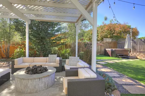 87 Deerhurst Dr, Goleta, CA 93117 photo 25
