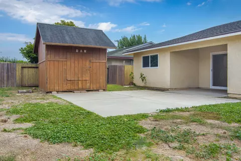 Exterior - 1409 W College Ave, Lompoc, CA 93436 photo 2 of 4