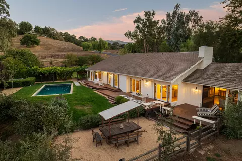180 Rancho Alisal Dr, Solvang, CA 93463