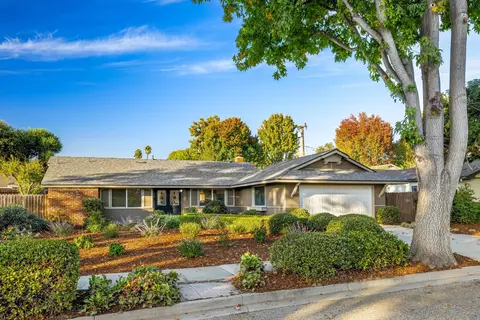 5517 Somerset Dr, Santa Barbara, CA 93111