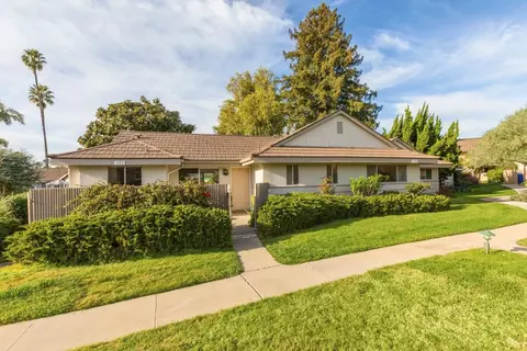 333 Moreton Bay Ln #1, Goleta, CA 93117