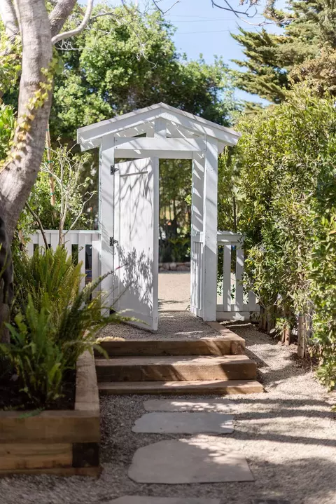Exterior - 1355 Danielson Rd, Montecito, CA 93108 photo 2 of 10