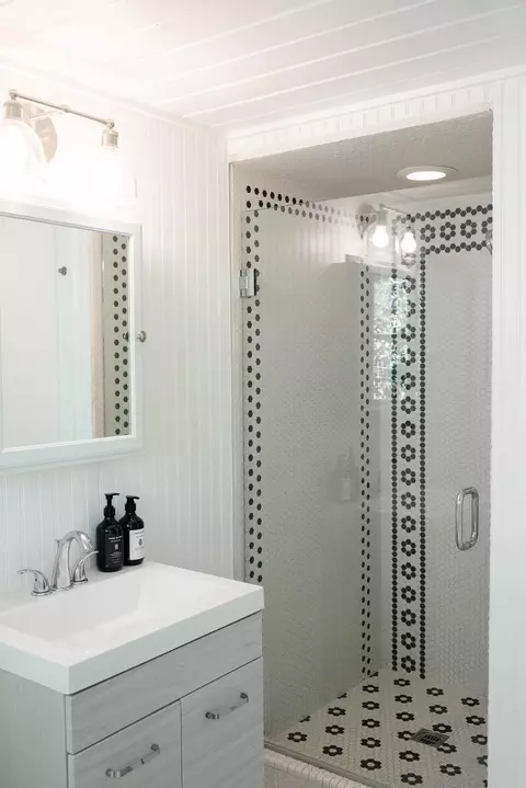 Bath - 1355 Danielson Rd, Montecito, CA 93108 photo 1 of 2