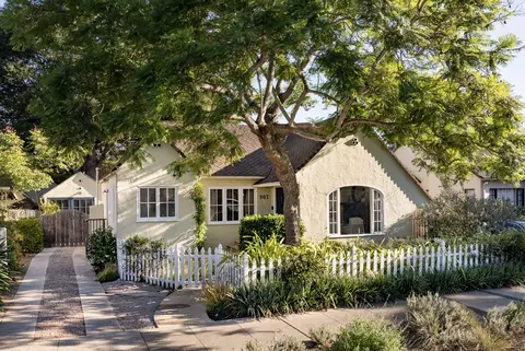 907 W Pedregosa St, Santa Barbara, CA 93101