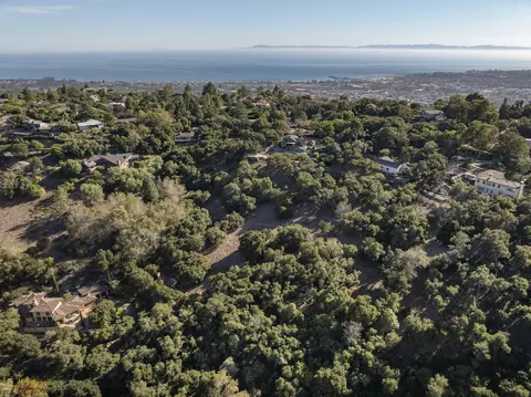 000 Las Alturas Rd, Santa Barbara, CA 93103