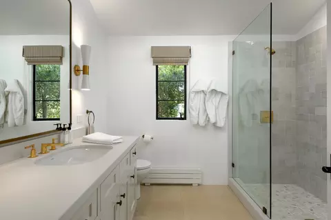 Bath - 849 Ashley Rd, Montecito, CA 93108 photo 2 of 2