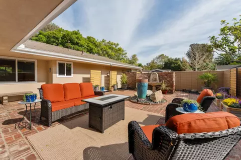 4508 Carriage Hill Dr, Santa Barbara, CA 93110