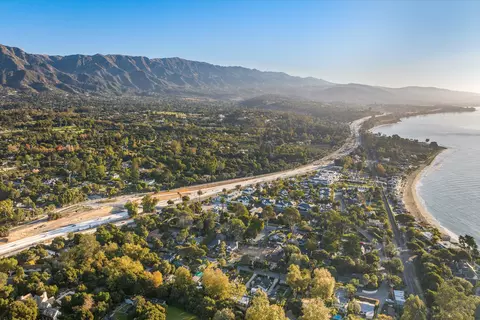 View/Area - 1465 S Jameson Ln, Montecito, CA 93108 photo 4 of 4