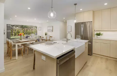 Kitchen - 1377 Linhere Dr, Carpinteria, CA 93013 photo 3 of 3