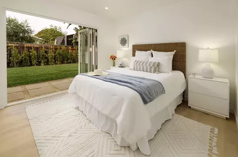 Bedroom - 1377 Linhere Dr, Carpinteria, CA 93013 photo 1 of 3