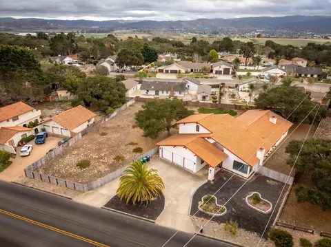 View/Area - 970 Onstott Rd, Lompoc, CA 93436 photo 3 of 6
