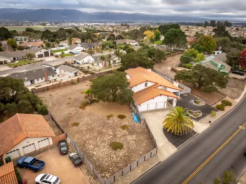 View/Area - 970 Onstott Rd, Lompoc, CA 93436 photo 4 of 6