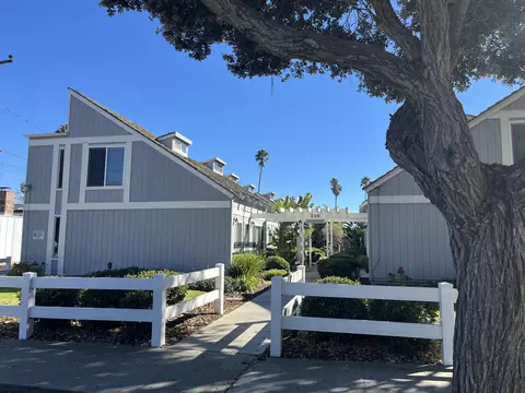 220 Elm Ave #10, Carpinteria, CA 93013