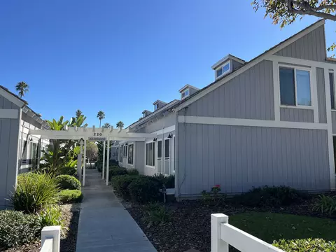Exterior - 220 Elm Ave #10, Carpinteria, CA 93013 photo 2 of 3