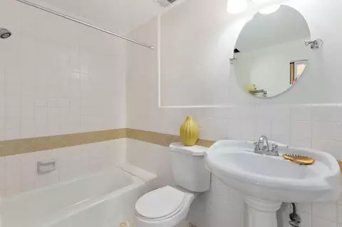 Bath - 212 Hillview Dr, Goleta, CA 93117 photo 3 of 3