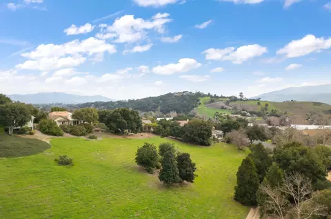 624 Hillside Dr, Solvang, CA 93463