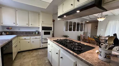 Kitchen - 268 Vega Ave, Lompoc, CA 93436 photo 2 of 2