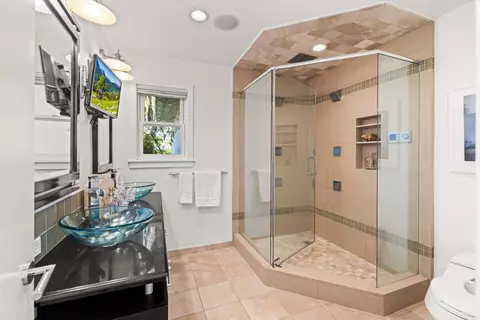Bath - 6283 Guava Ave, Goleta, CA 93117 photo 1 of 2