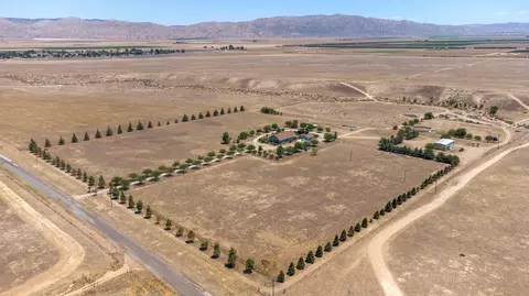 1220 Perkins Rd, New Cuyama, CA 93254