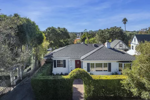 2321 State St, Santa Barbara, CA 93105