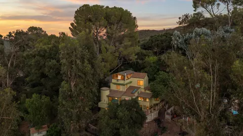 20070 Observation Dr, Topanga, CA 90290